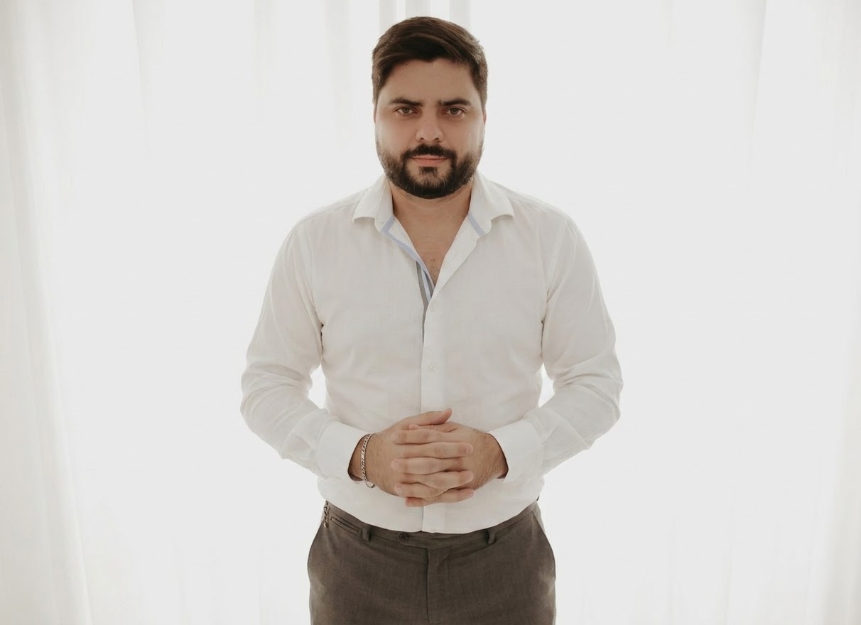 Flávio Barros